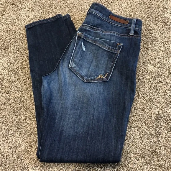 Express Jeans- Mid Rise- Dark Wash- Distressed size 6s - Picture 3 of 3